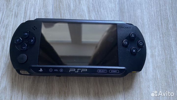 PSP Street E1008 черная
