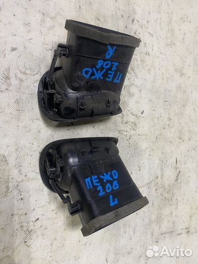 Дефлекторы печки Peugeot 206