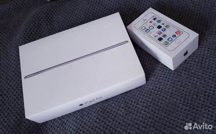 Оригинальные коробки iPad Air и iPhone 5s