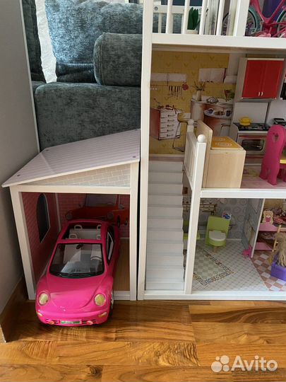 Кукольный домик с мебелью
