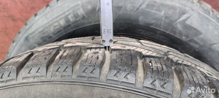 Pirelli Ice Zero 215/65 R16 102T