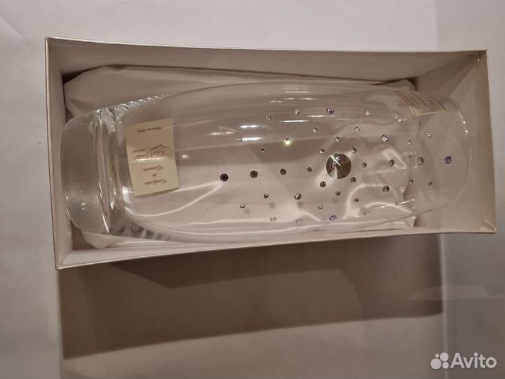 Ваза с камнями swarovski