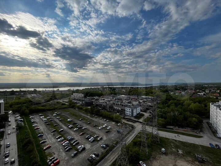 3-к. квартира, 136 м², 15/16 эт.