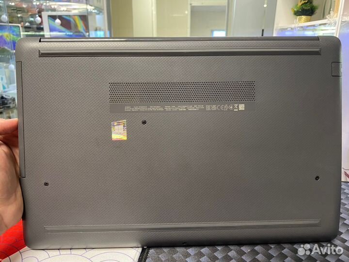 Ноутбук HP/i3-1005G1/4 GB/120 GB SSD/Intel(R) UHD