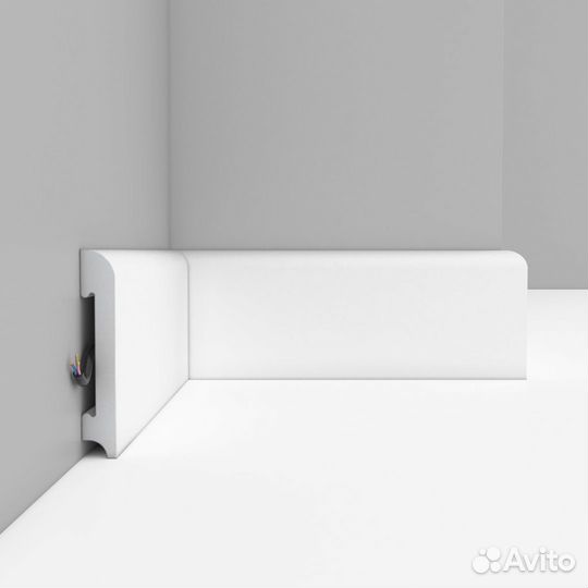 Плинтус дюрополимерный полиурет. 2400 мм