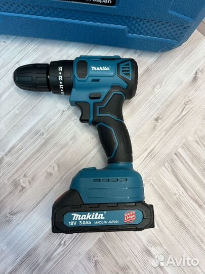 Шуруповерт makita (бесщеточный) 18v3.0Ah