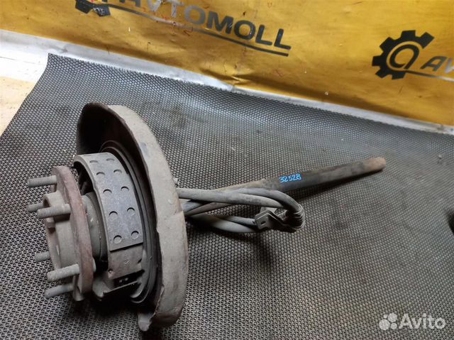 Полуось задняя правая mitsubishi pajero V44W