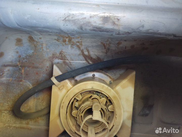 Бак топливный Audi 100 седан 2.3I 1992