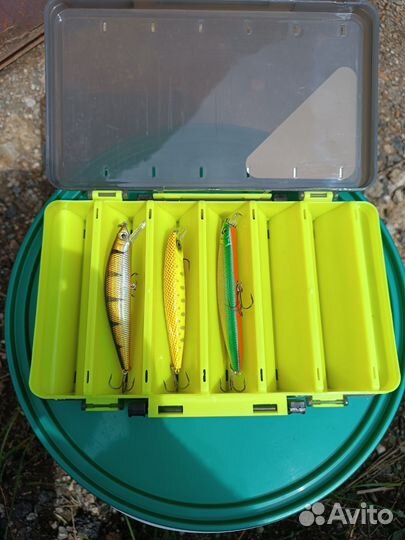 Продам блесна воблеры коробка