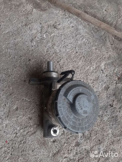 Главный тормозной цилиндр Honda Accord 5