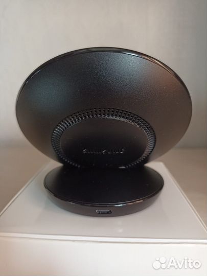 Беспроводная зарядка Samsung