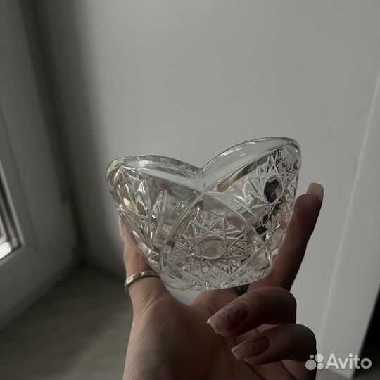 Хрустальная маленькая конфетница