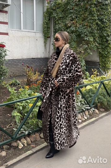 Шуба женская furs