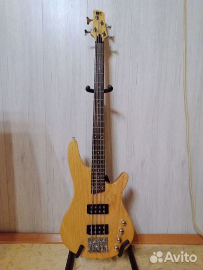 Бас гитара ibanez SRX 350