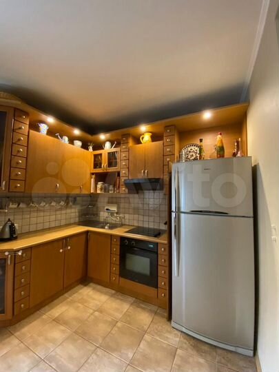 5-к. квартира, 134,4 м², 2/4 эт.