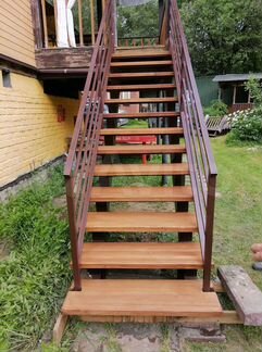 Лестница на металлокаркасе / изготовление лестниц