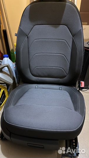 Передние сиденья Skoda Kodiaq с подушками