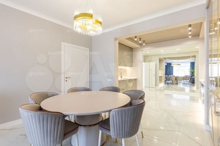 2-к. квартира, 65 м², 13/19 эт.