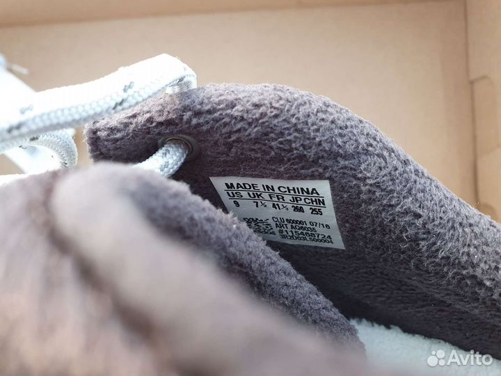 Кроссовки Adidas