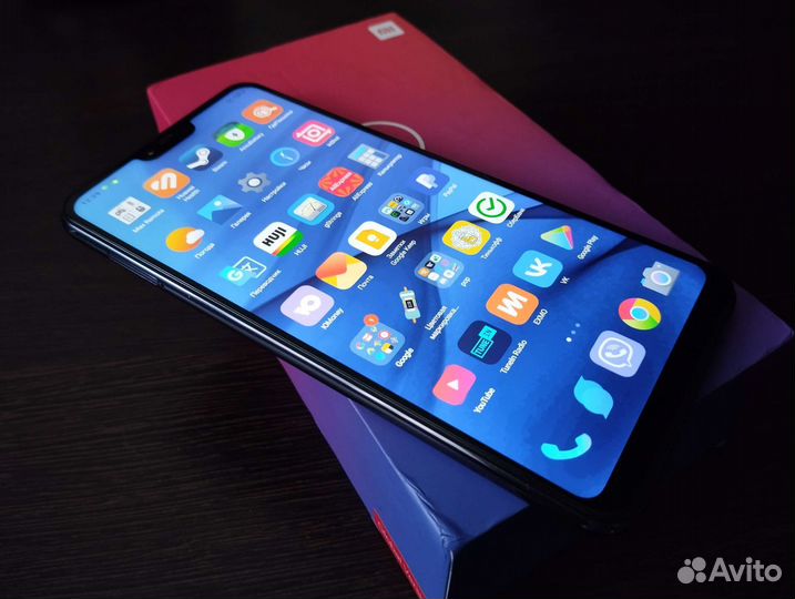 Xiaomi Mi 8 Lite, 4/64 ГБ