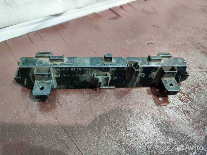 Фонарь стоп сигнала Volkswagen Polo