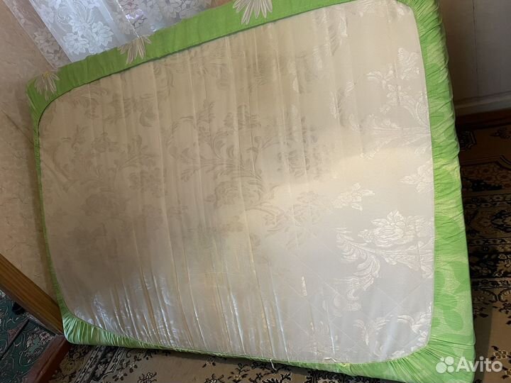 Кровать двухспальная с матрасом бу 160 200