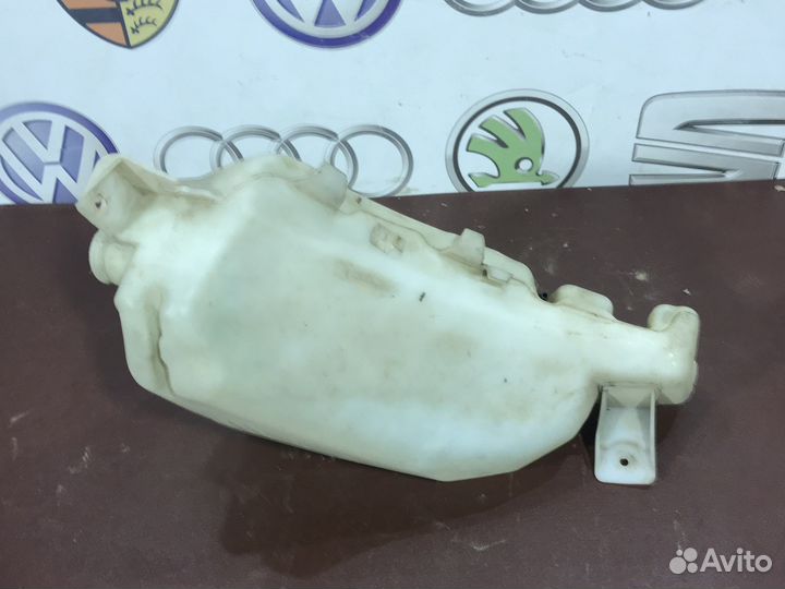 Бачок омывателя Ауди тт 8n