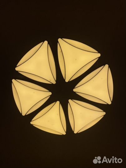 Люстра подвесная потолочная с пультом