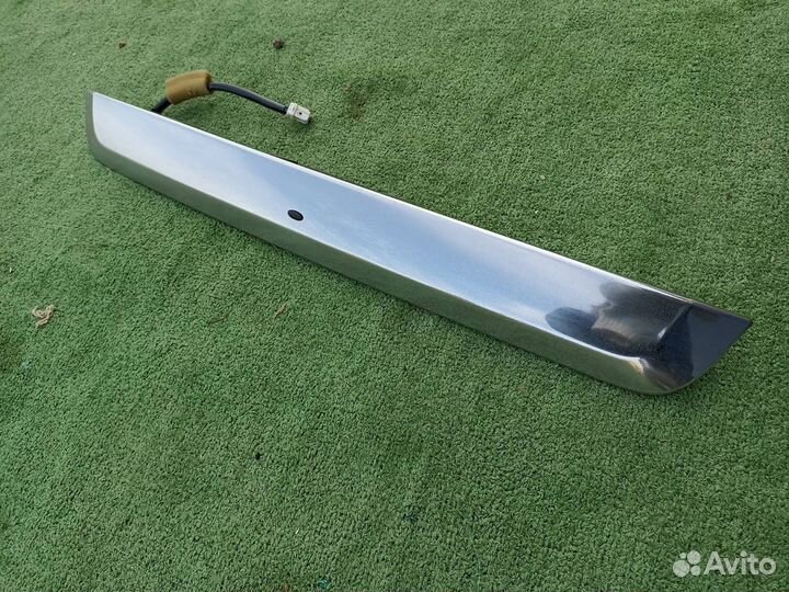 Накладка крышки багажника Nissan X-Trail T31