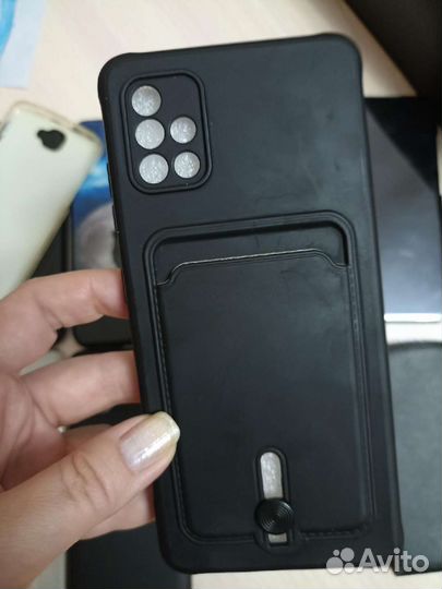 Чехол на телефон