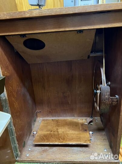 Швейная машина зигзаг/ класс 116-2