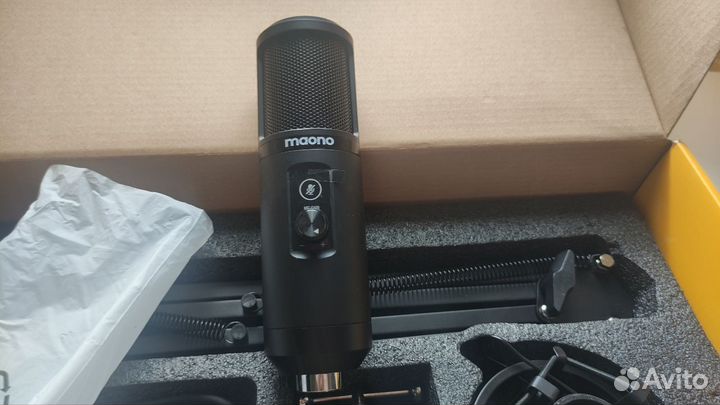 Конденсаторный микрофон Maono AU-PM421