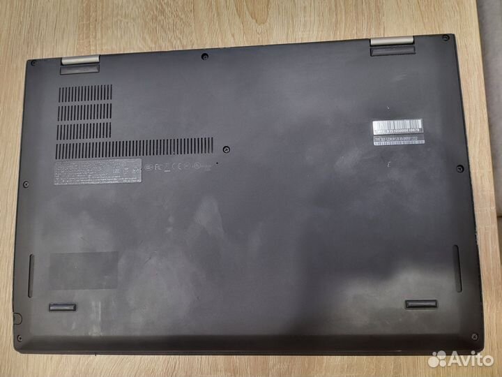 Lenovo X1 Yoga gen2 14