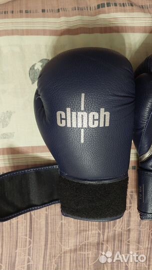 Боксерские перчатки 10 oz clinch