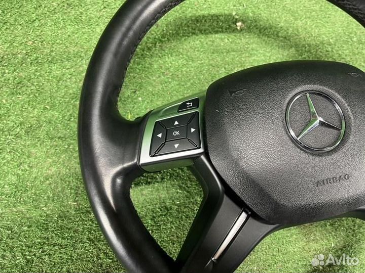 Рулевое колесо Mercedes-Benz M-Class