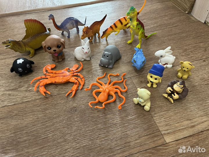 Резиновые игрушки животные динозавры 17 шт