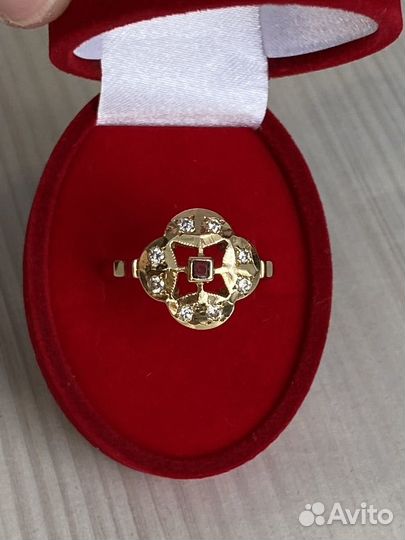Золотое кольцо с бриллиантами СССР 750