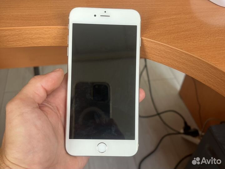 Телефон iPhone 6 plus