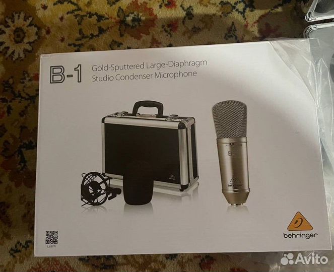 Студийный микрофон behringer B1