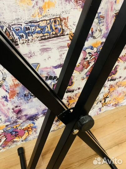 Стойка для синтезаторов и цифрового пианино