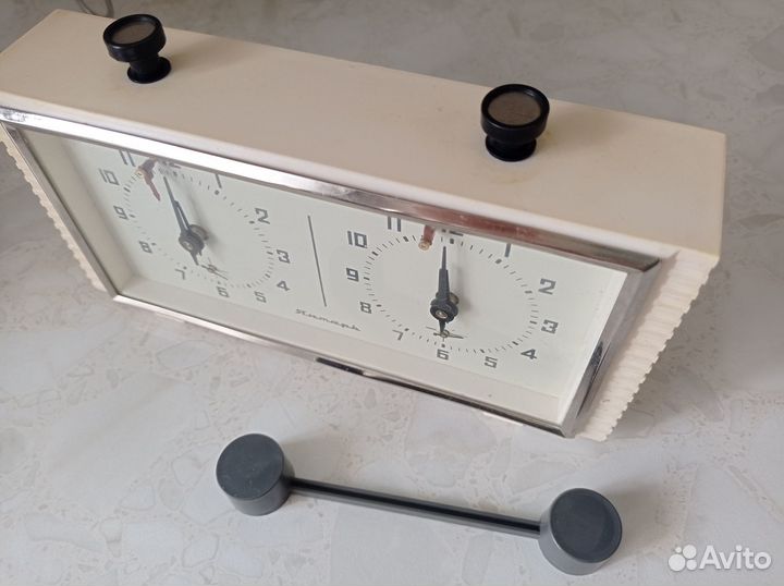 Часы шахматные янтарь СССР рабочие