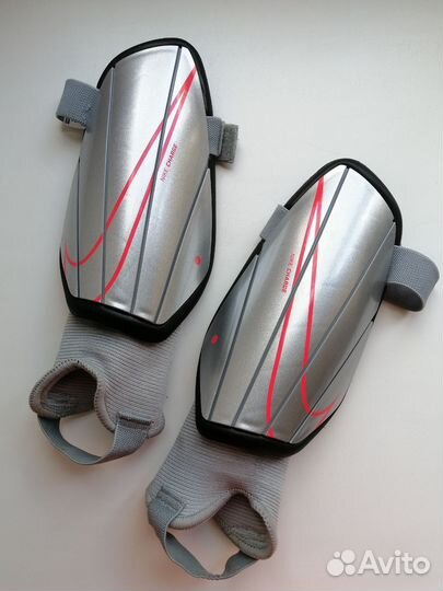 Щитки футбольные детские nike L