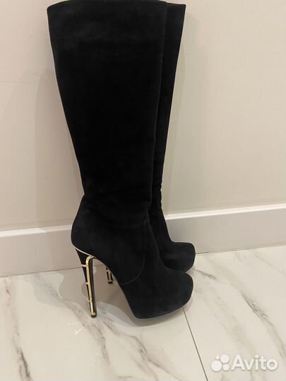 Сапоги женские осенние на каблуке