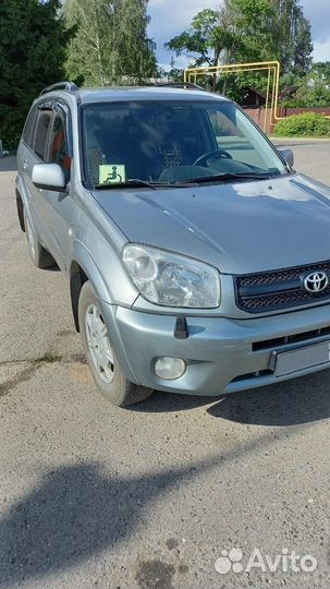 Toyota RAV4 2.0 AT, 2003, битый, 230 000 км