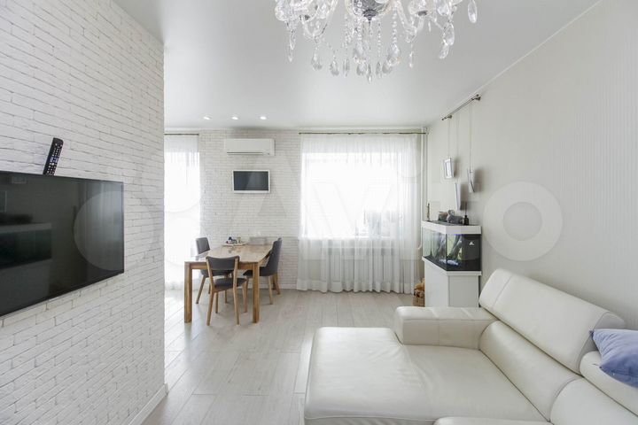 2-к. квартира, 90 м², 13/16 эт.