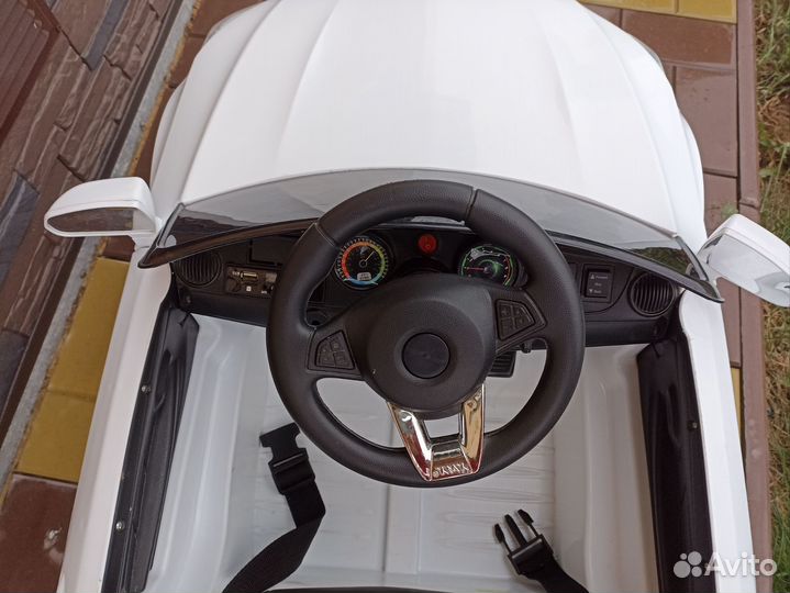 Детская машина на аккумуляторе с пультом