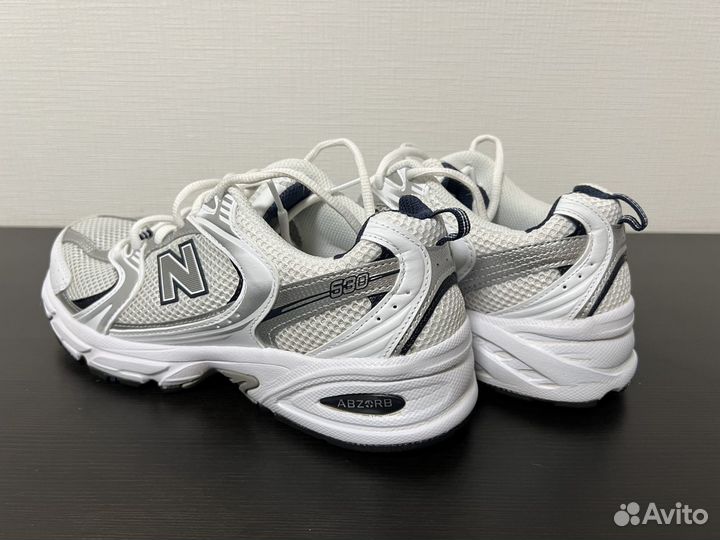 Кроссовки New Balance 530 (EU 41,5)