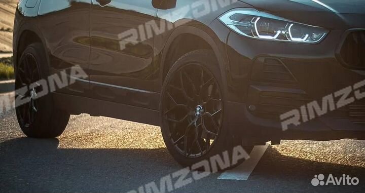 Литой диск в стиле vossen R20 5x112