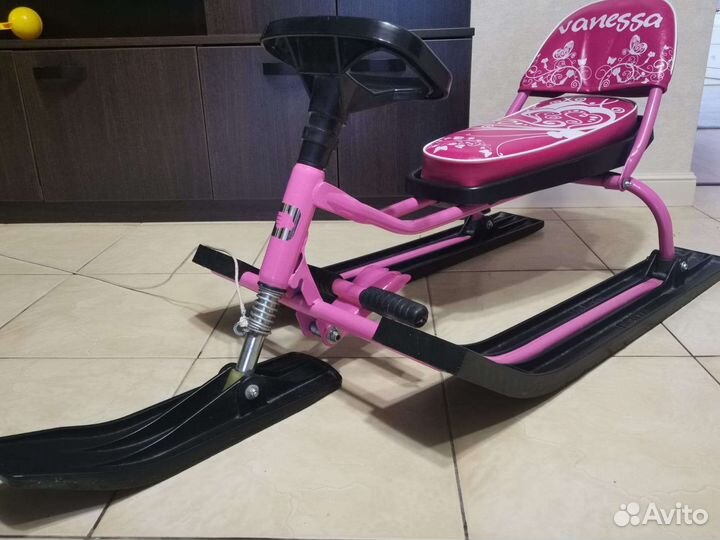 Снегокат Велта Vanessa