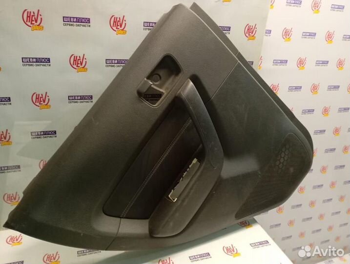 Обшивка задней левой двери задней, Hummer H3